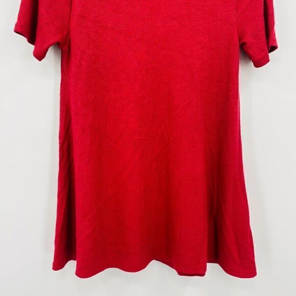 Modcloth Size Medium Berry Red Short Sleeve Scoop Neck Waffle Knit Tunic Top - Picture 8 of 9